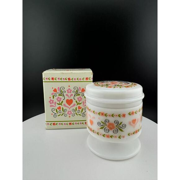 Vintage Avon Collectibles - Hearts and Flowers Candle - Picture 1 of 5